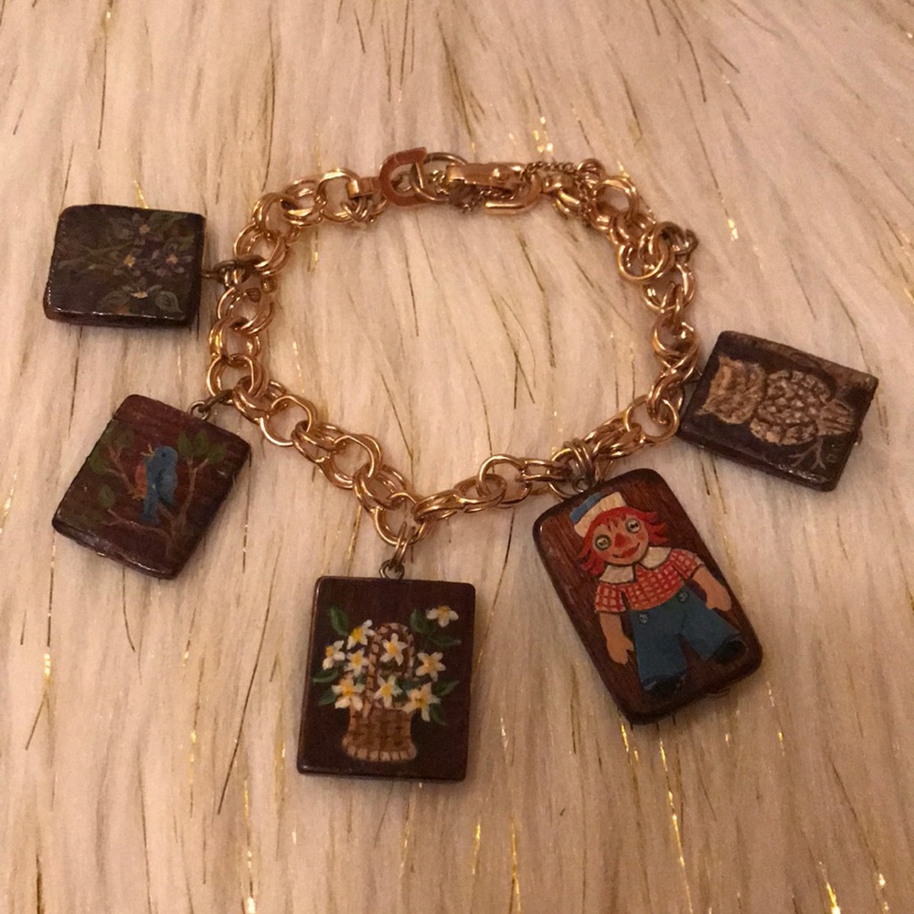 True vintage handpainted raggedy ann bracelet